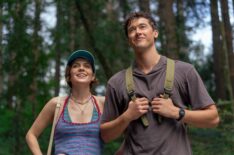 Emily Bader as Poppy and Tom Blyth as Alex in People We Meet on Vacation