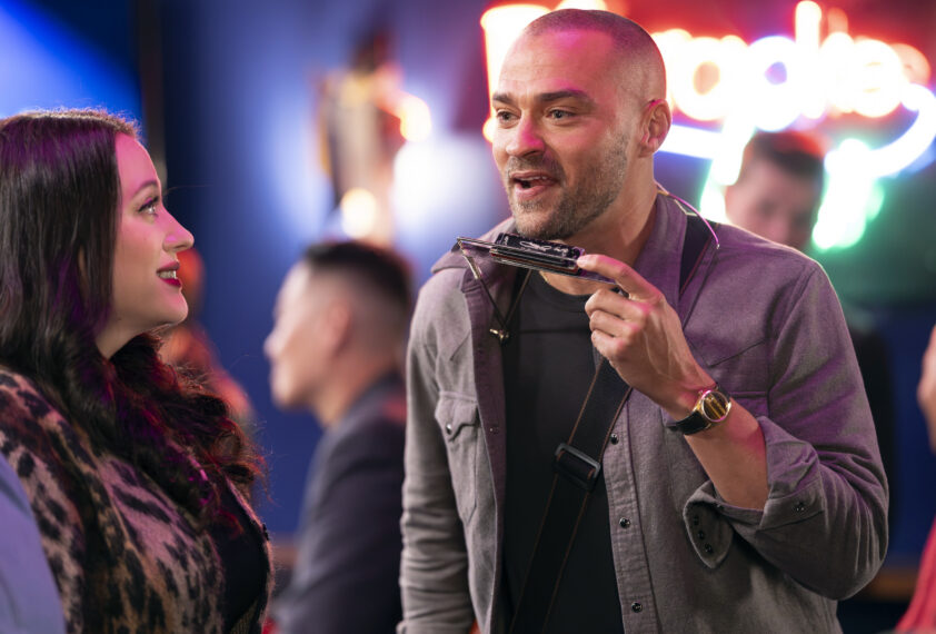 SHIFTING GEARS - “Uncle Sam” - Matt is thrilled to show off his military-hero son Sam, but a shift in Sam’s career could finally give Riley a chance to be the golden child. Meanwhile, Andy’s singing hits all the wrong notes for Riley. Jesse Williams and Luke Macfarlane guest star. WEDNESDAY, JAN. 28 (8:00-8:30 p.m. EST) on ABC. (Disney/Raymond Liu)