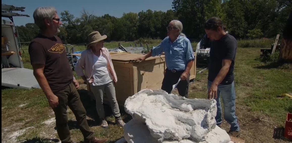 'American Pickers': Mike Wolfe & Jersey Jon Run Into Real-Life Dinosaur Hunters