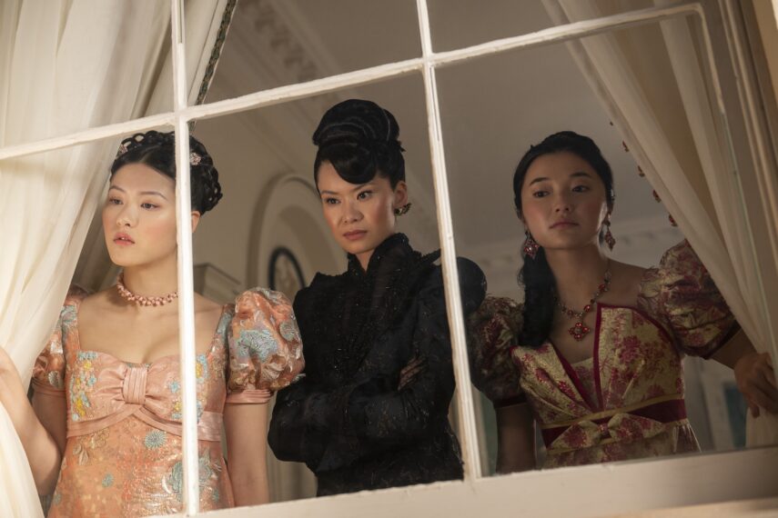Isabella Wei as Posy Li, Katie Leung as Lady Araminta Gun, Michelle Mao as Rosamund Li in episode 402 of Bridgerton.