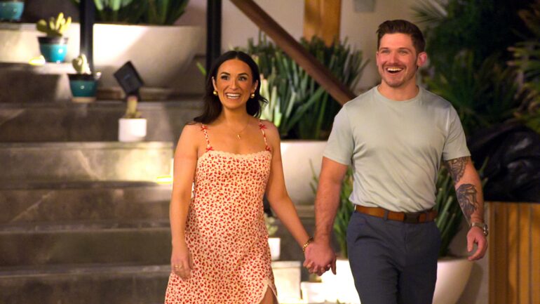 Jessica Barrett and Chris Fusco in episode 1006 of Love Is Blind.