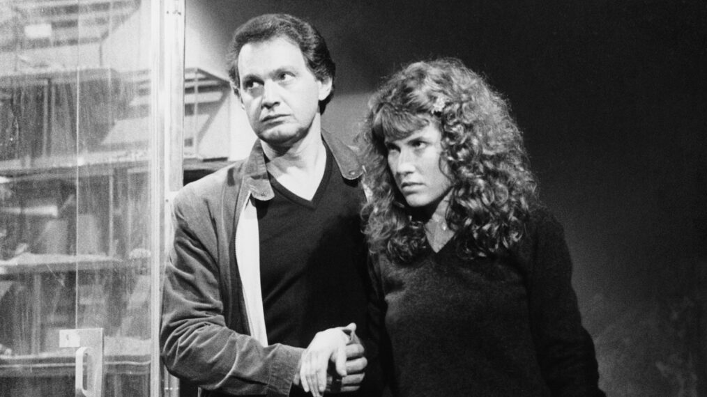 V: THE FINAL BATTLE, from left: Michael Durrell, Blair Tefkin, (aired May 6-8, 1984). ©NBC / Courtesy Everett Collection