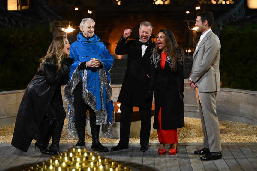 THE TRAITORS -- "The Day of Reckoning is Upon Us" Episode 311 -- Pictured: (l-r) Gabby Windey, Alan Cumming, Lord Ivar Mountbatten, Dolores Catania, Dylan Efron -- (Photo by: Euan Cherry/Peacock)