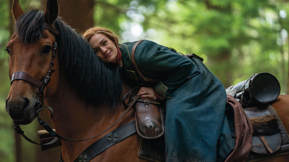 Brianna Randall (Sophie Skelton)