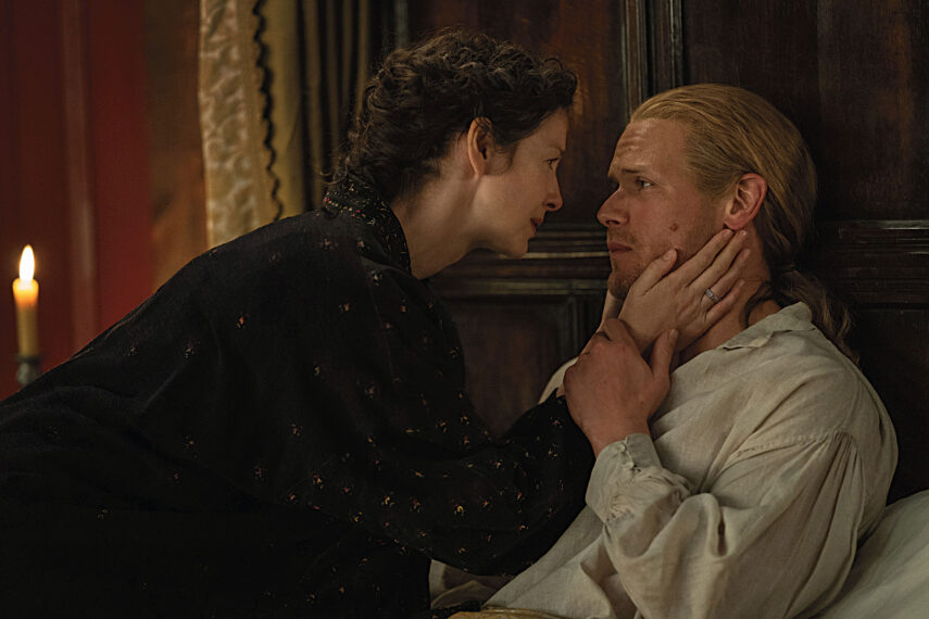 jamie fraser (sam heughan); Claire Fraser (Caitríona Balfe)