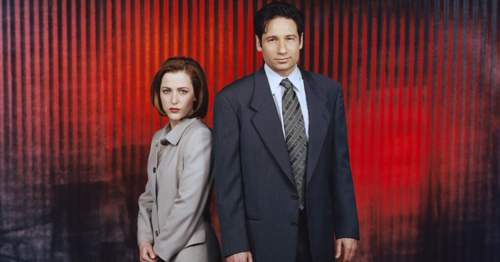 THE X-FILES, Gillian Anderson, David Duchovny, (1997), 1993-2018, ph: Greg Lavy / TV Guide / TM and Copyright © Fox Network. All rights reserved. / Courtesy Everett Collection