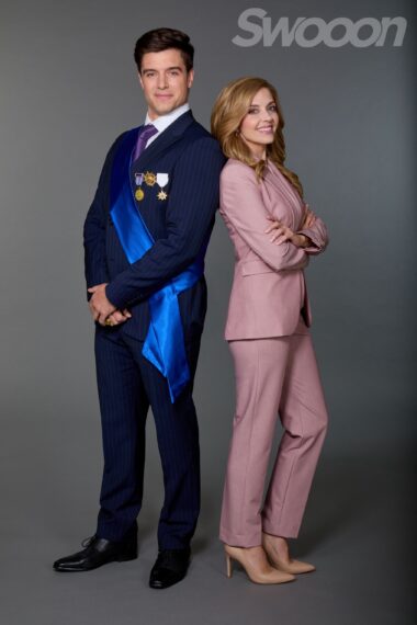 Jen Lilley and Dan Jeannotte in 'A Royal Setting'