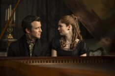 Luke Thompson and Hannah Dodd in 'Bridgerton' Season 4