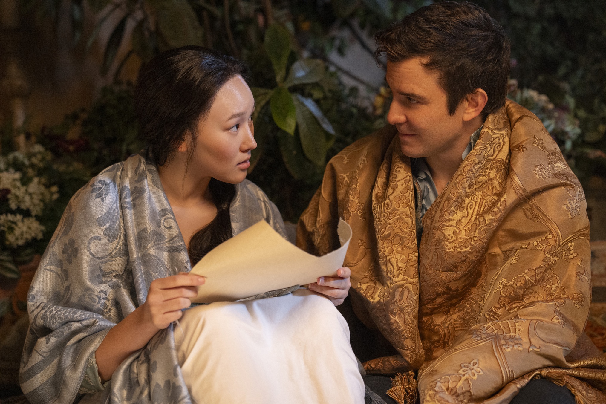 Yerin Ha and Luke Thompson in 'Bridgerton' Season 4