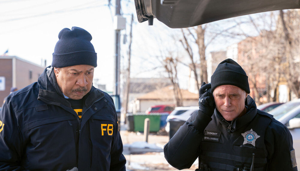 John Marshall Jones as Agent Nathan Conway, Jason Beghe as Hank Voight — One Chicago Crossover 2026, 'Chicago P.D.' 
