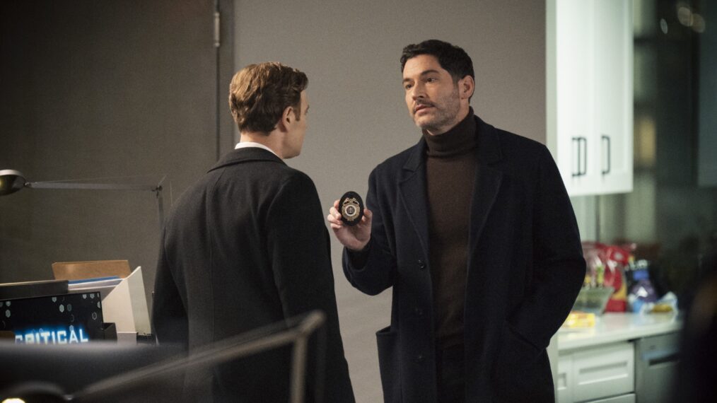 Tom Ellis as CIA Case Officer Colin Glass — 'CIA' Series Premiere 