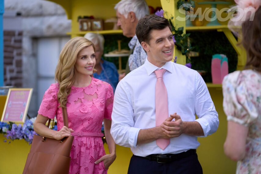 Jen Lilley and Dan Jeannotte in 'A Royal Setting'