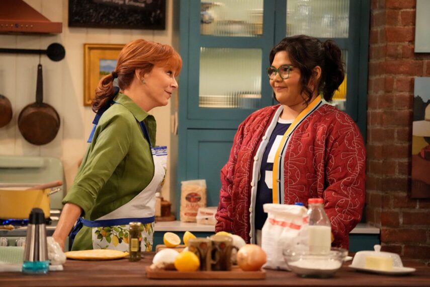 Reba McEntire and Belissa Escobedo in 'Happy's Place' Season 2