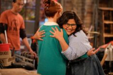Reba McEntire and Belissa Escobedo in 'Happy's Place' Season 2