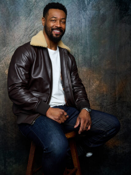 Isaiah Mustafa - 'Cross'