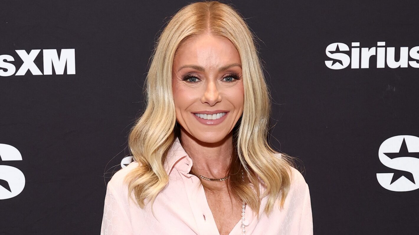 Kelly Ripa Admits She Stopped Talking to Kids After 'Fighting and Arguing'