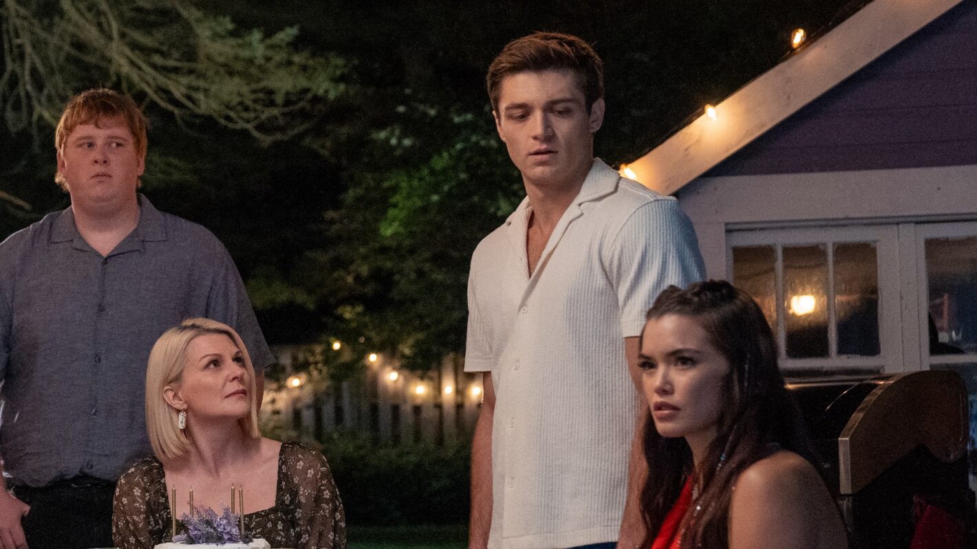 Sean and Flora in 'Kissing is the Easy Part'