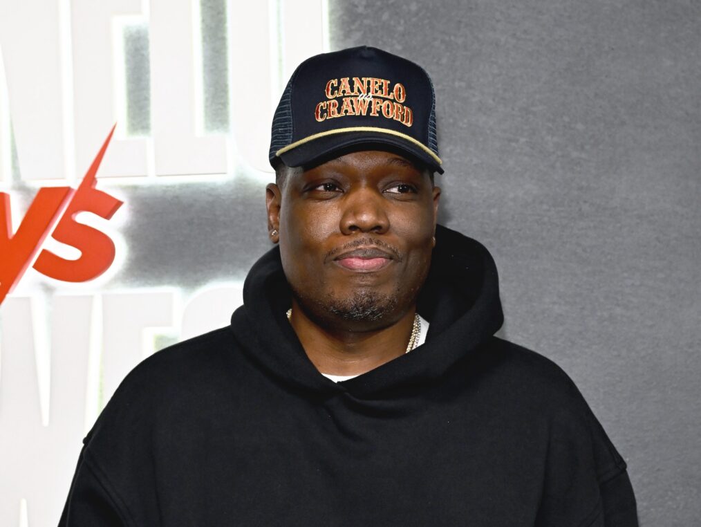 Michael Che attends the Canelo Alvarez vs Terence Crawford Netflix Live Event at Allegiant Stadium on September 13, 2025 in Las Vegas, Nevada.