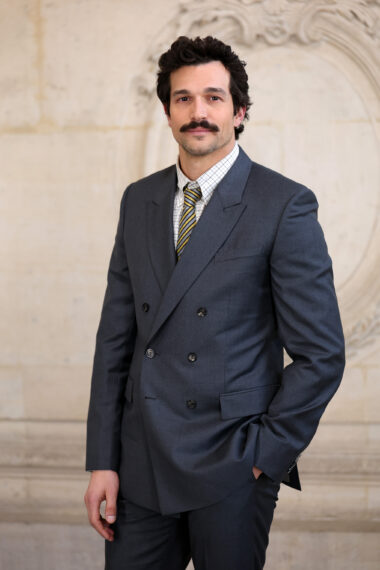 Paul Kelly attends the Dior Homme Menswear Fall/Winter 2026-2027 show as part of Paris Fashion Week on January 21, 2026 in Paris, France.