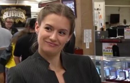 Rebecca Romney on Pawn Stars