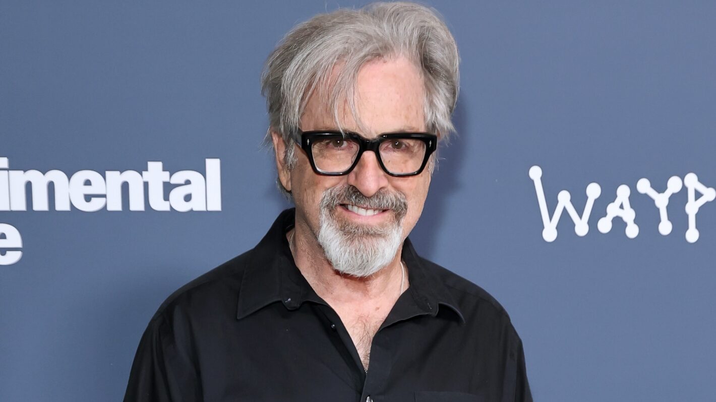 Robert Carradine Dies: Tributes From 'Lizzie McGuire' Costar Hilary Duff  and More