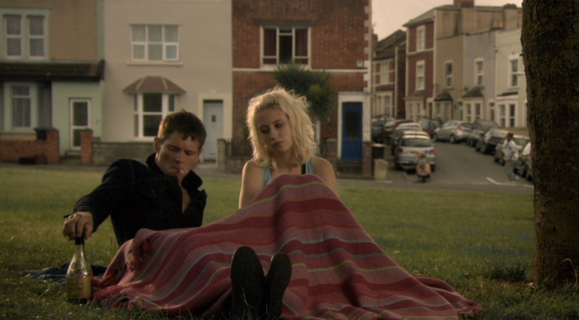 Jack O'Connell and Lily Loveless as Cook and Naomi in 'Skins'