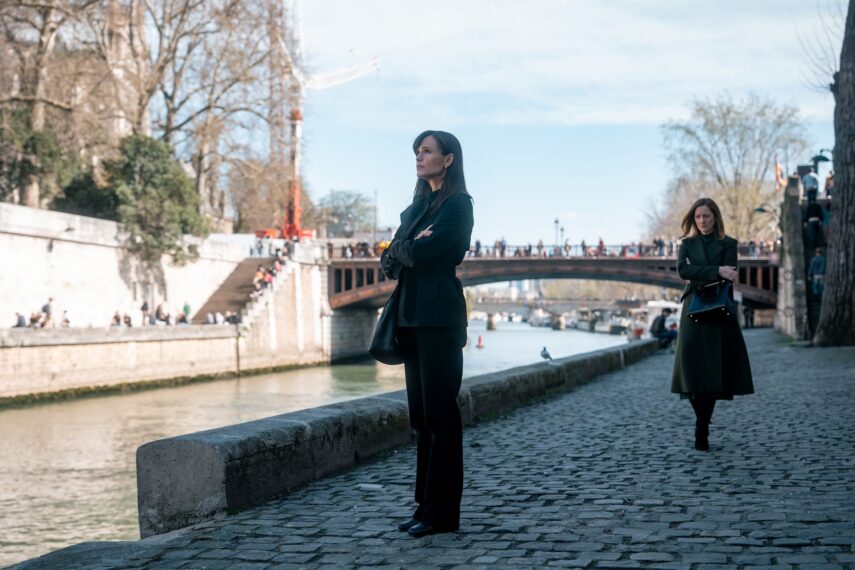 Jennifer Garner and Judy Greer in the Last thing He Told Me