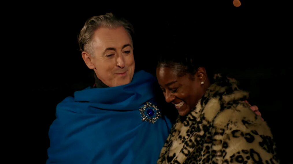 Cirie Fields, "The Traitors" Season 1 winner, with host Alan Cumming (left)
