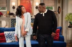 “Welcome to the Things We Do for Love” – Marty meets Courtney’s intimidating father to ask for his blessing, but Clancy’s (Anthony Anderson) cryptic response sends Calvin and Tina digging for answers. Meanwhile, Gemma and Dave are stunned by Grover’s tattoo, on THE NEIGHBORHOOD, Monday, March 30 (8:00-8:30 PM, ET/PT) on the CBS Television Network, and streaming on Paramount+. Pictured: Tichina Arnold as Tina and Cedric The Entertainer as Calvin. Photo: Monty Brinton/CBS ©2025 CBS Broadcasting, Inc. All Rights Reserved.