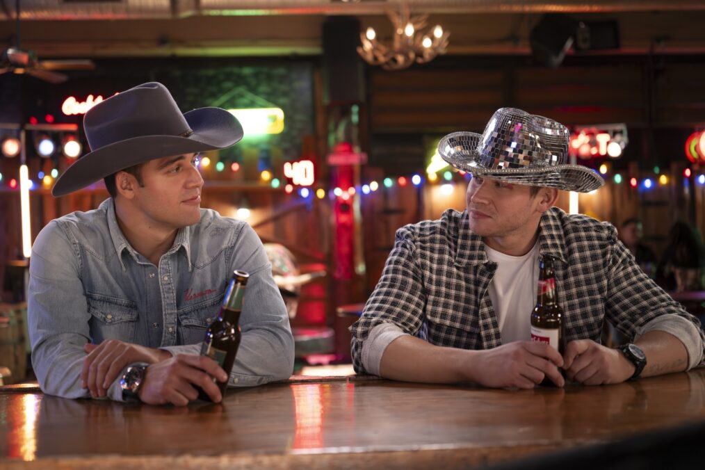 Ryan Guzman and Oliver Stark — '9-1-1: Nashville' Crossover 