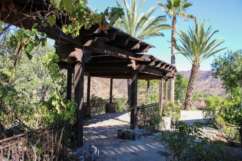 'Bachelor Mansion Takeover,' HGTV, Season 1, Episode 3, wellness area, March 16, 2026.