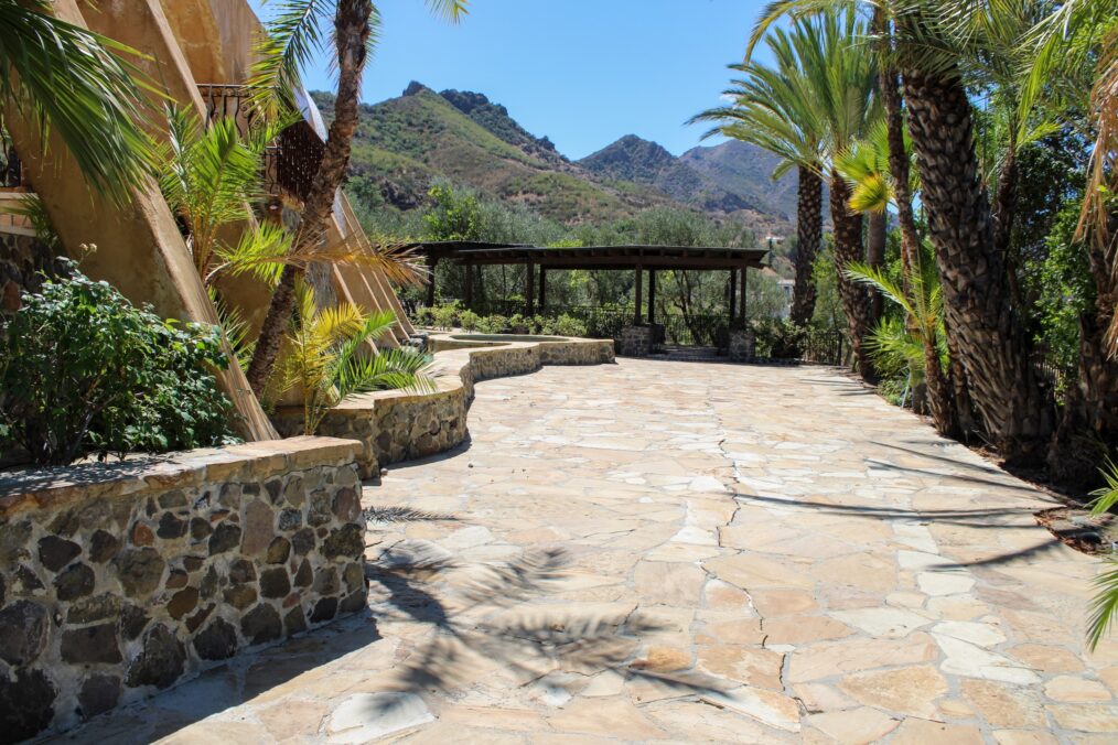 'Bachelor Mansion Takeover,' HGTV, Season 1, Episode 3, wellness area, March 16, 2026.