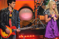 Drew Roy and Miley Cyrus in Hannah Montana