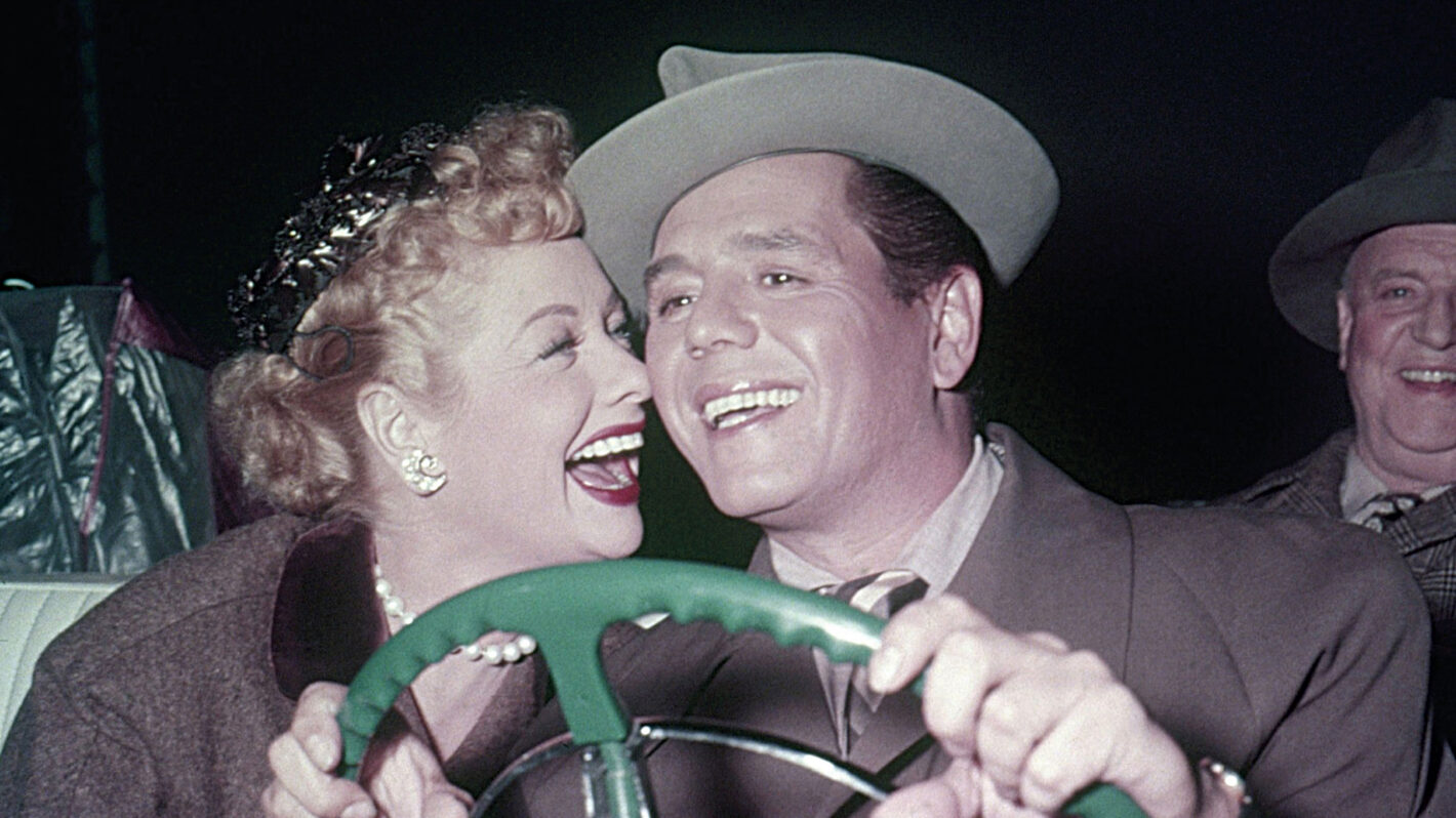 7 Nostalgic TV Shows for When You Want to Binge the Classics