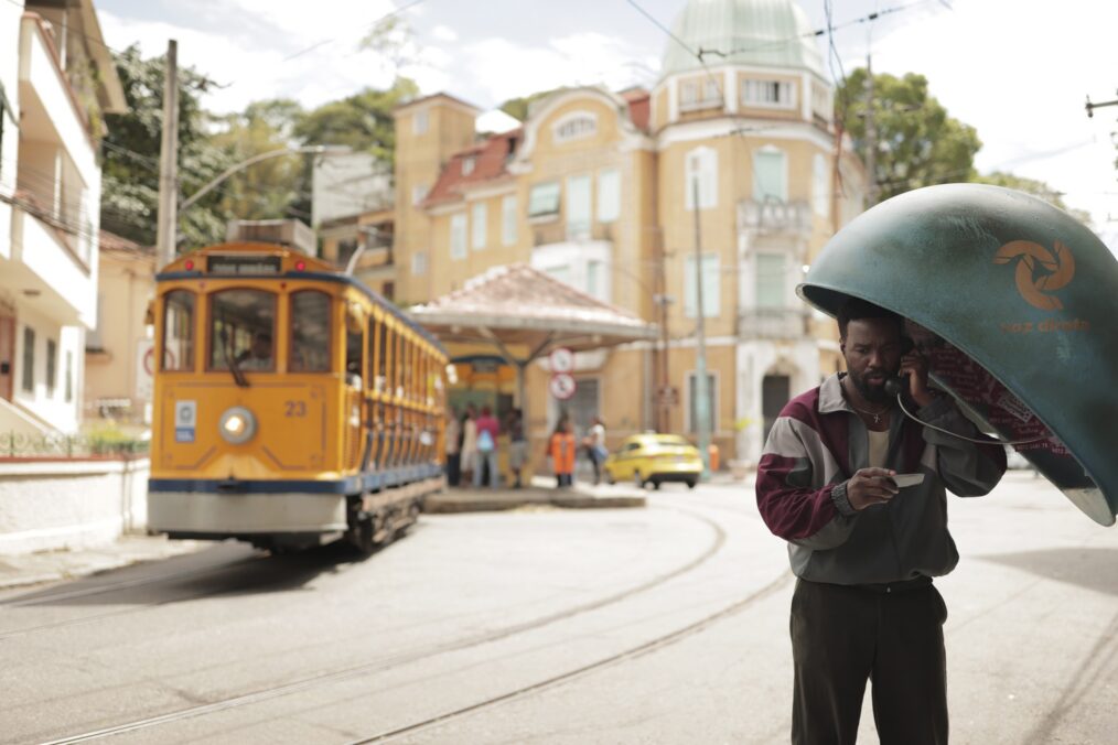 MAN ON FIRE. Yahya Abdul-Mateen II as John Creasy in Episode 102 of Man on Fire. Cr. Guilherme Leporace/Netflix © 2024