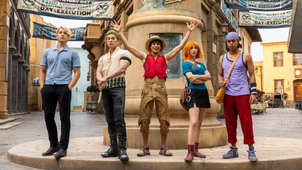 One Piece. (L to R) Taz Skylar as Sanji, Mackenyu as Roronoa Zoro, Iñaki Godoy as Monkey D. Luffy, Emily Rudd as Nami, Jacob Romero as Usopp in episode 101 of One Piece. Cr. Casey Crafford/Netflix © 2025