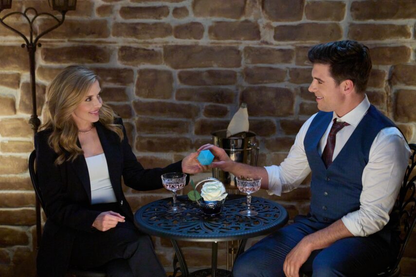 Jen Lilley and Dan Jeannotte in 'A Royal Setting'