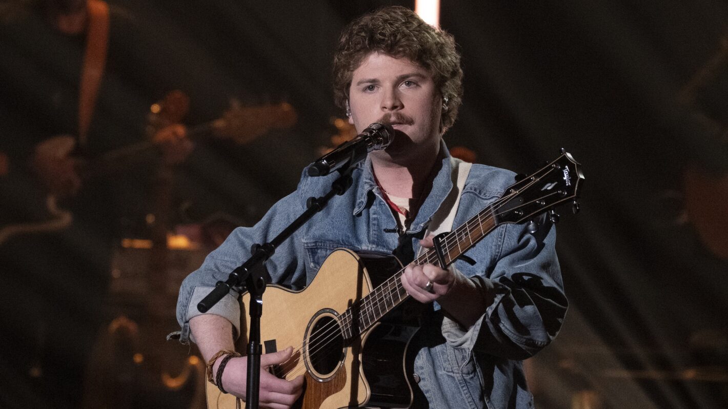 'American Idol’s Brooks Explains One-Word Response to Ryan Seacrest