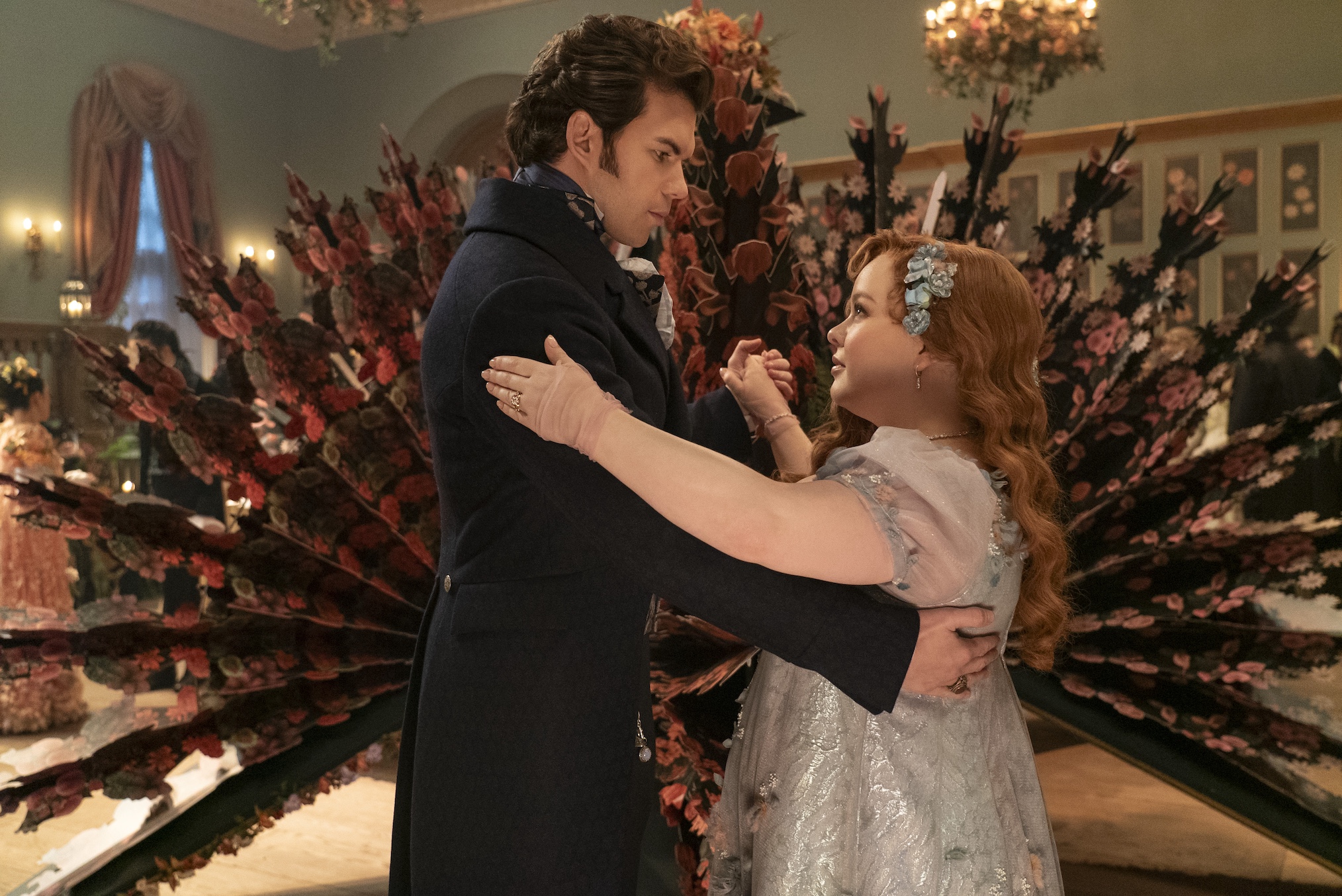 Luke Newton as Colin Bridgerton, Nicola Coughlan as Penelope Featherington in episode 306 of Bridgerton.