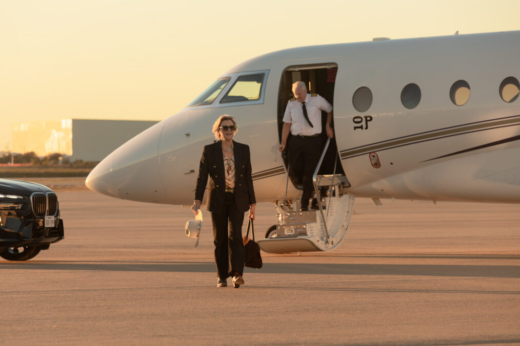 Annette Bening as Beulah Jackson in 'Dutton Ranch' Season 1 Episode 6