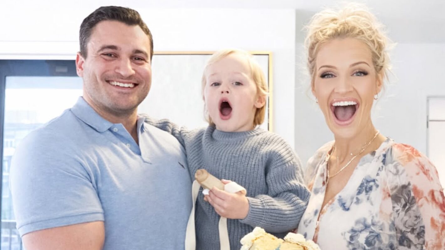 Carley Shimkus and family