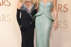 Goldie Hawn and Kate Hudson attend the 98th Oscars at Dolby Theatre on March 15, 2026 in Hollywood, California