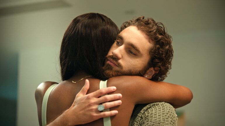 maria and viktor in 'blue therapy'