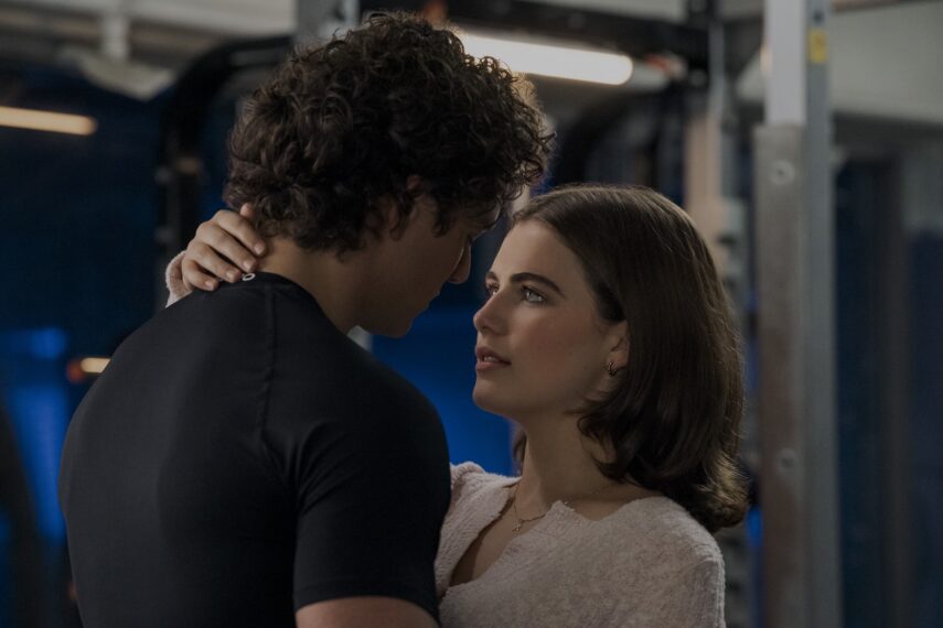 Garrett (Belmont Cameli) and Hannah (Ella Bright) in OFF CAMPUS