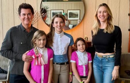 Simon Fuller and Natalie Swanston Fuller with their daughters