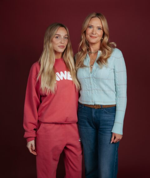 Alex Cooper and Sarah J. Maas on 'Call Her Daddy'