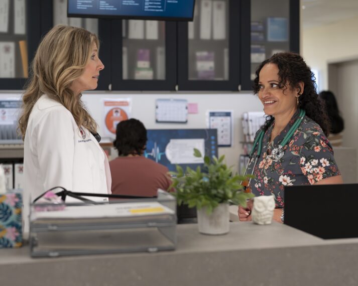 Sarah Chalke and Judy Reyes in 'Scrubs'