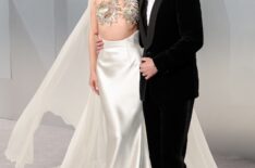 Suki Waterhouse and Robert Pattinson attend the 2026 Vanity Fair Oscar Party Hosted By Mark Guiducci at Los Angeles County Museum of Art on March 15, 2026 in Los Angeles, California.