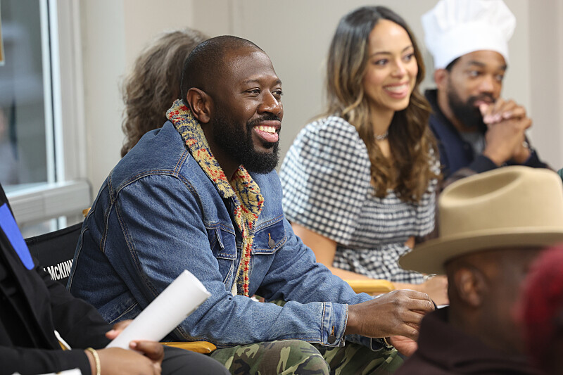 Behind the scenes coverage of the CBS Original Series THE NEIGHBORHOOD on February 11th, 2026, during their season 8 series finale table read and interview special with Entertainment Tonight. Pictured: Sheaun McKinney and Amber West. Photo: Matthew Taplinger/CBS ©2026 CBS Broadcasting, Inc. All Rights Reserved.