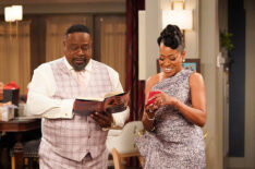 “Welcome to Goodbye” – Two joyful wedding celebrations bring loved ones together while old tensions and heartfelt confessions surface one last time. Meanwhile, tough goodbyes loom and the family looks ahead to a new chapter shaped by love, growth and change, on the series finale of THE NEIGHBORHOOD, Monday, May 11 (8:00-8:30 PM, ET/PT) on the CBS Television Network, and streaming on Paramount+ Pictured: Cedric The Entertainer as Calvin and Tichina Arnold as Tina. Photo: Monty Brinton/CBS ©2026 CBS Broadcasting, Inc. All Rights Reserved.